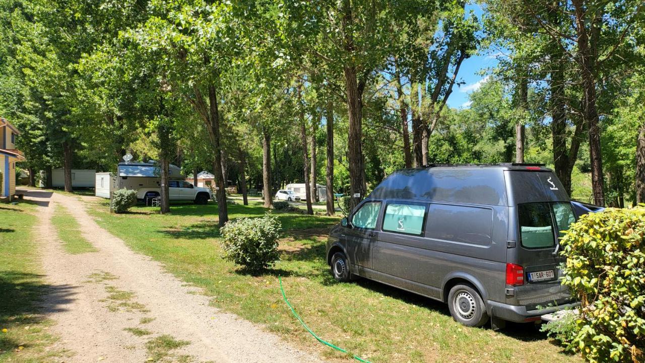Camping De Graniers Monoblet ภายนอก รูปภาพ