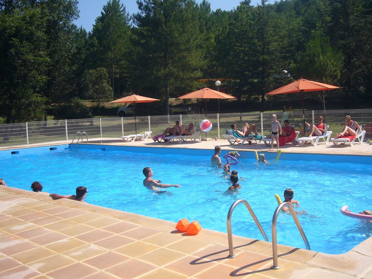Camping De Graniers Monoblet ภายนอก รูปภาพ