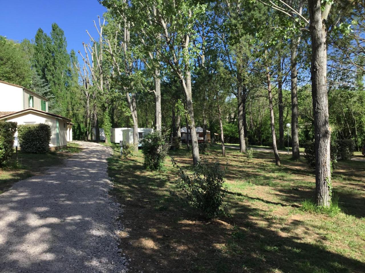 Camping De Graniers Monoblet ภายนอก รูปภาพ