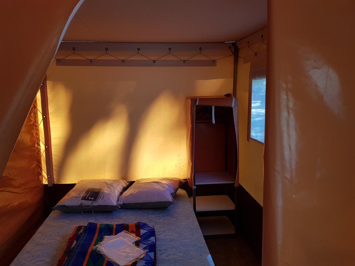 Camping De Graniers Monoblet ภายนอก รูปภาพ